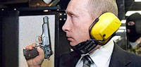 Путин потребовал исключить переделку травматического оружия в боевое
