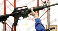 В США подсчитали объемы госпомощи производителям стрелкового оружия