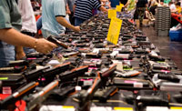 Американцы скупают оружие в магазинах