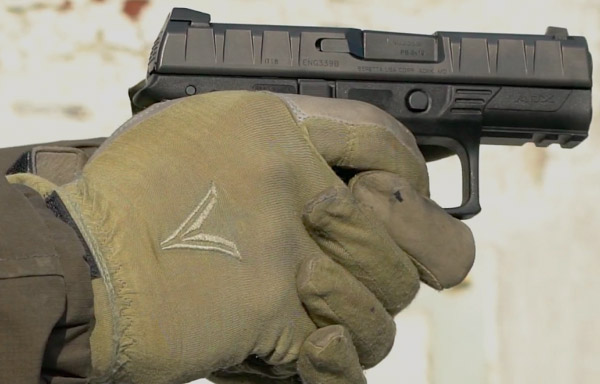 Компактные пистолеты Beretta APX Centurion и Compact