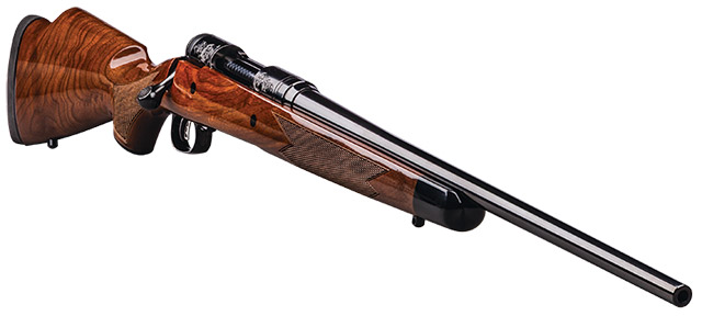 Savage предлагает
также ограниченную серию винтовок 125th Anniversary Edition Model 110,
особенно привлекательную для коллекционеров