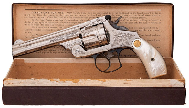 Револьверы Smith & Wesson были и остаются визитной карточкой 
компании. Они эффективны и узнаваемы, независимо от поколения и калибра