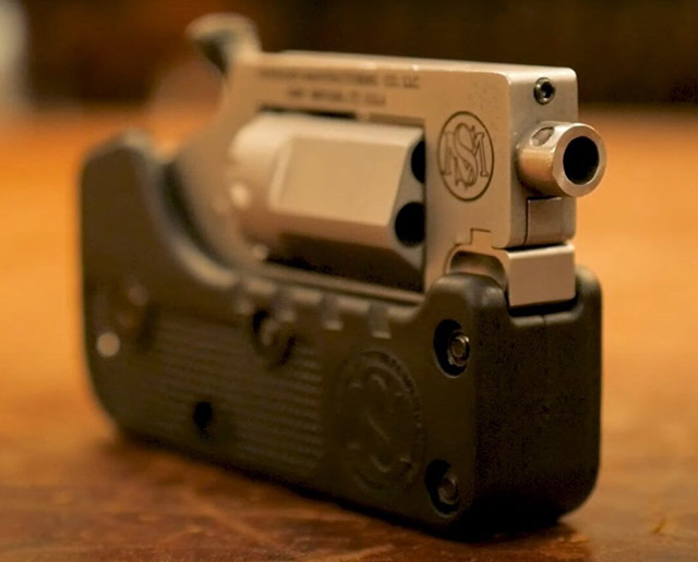 Пятизарядный складной револьвер Switch Gun фирмы Standard Manufacturing
