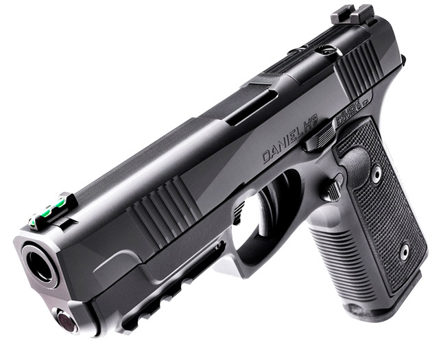 Компания Daniel Defense реинкарнировала пистолет Hudson H9 с необычным возвратным механизмом