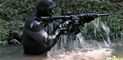 Из штурмовой винтовки НК 416 можно стрелять сразу же, как только ее достанут из-под воды
