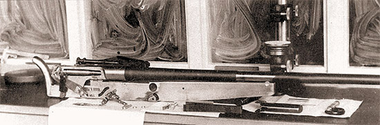 Винтовка С.Р. «Модель 2» калибра 12,7 мм в полуразобранном состоянии
