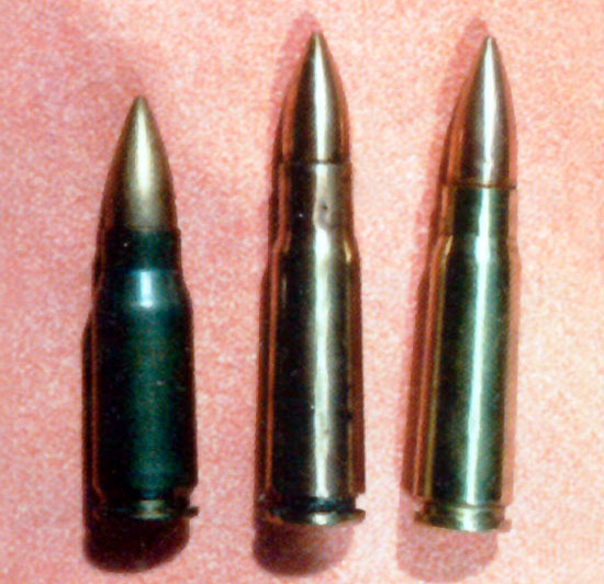Слева направо: 7,92-мм автоматный патрон образца 1943 года 
(7,92×33), Германия. 7,62-мм опытный автоматный патрон образца 1943 года
 (7,62×41). 7,62-мм штатный автоматный патрон образца 1943 года 
(7,62×39)