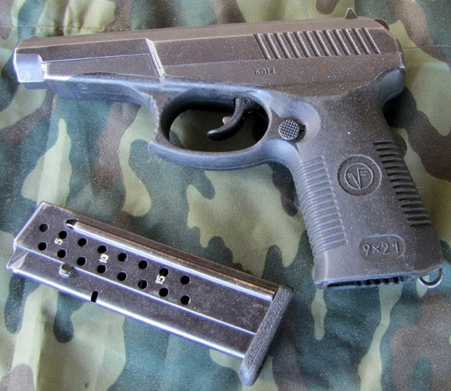 9-мм пистолет СПС выпуска кировского завода «Маяк»