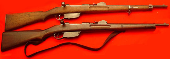 Steyr Mannlicher M1890 Cavalry Carbine (снизу) и Steyr Mannlicher M1890 Gendarmerie Carbine (сверху)