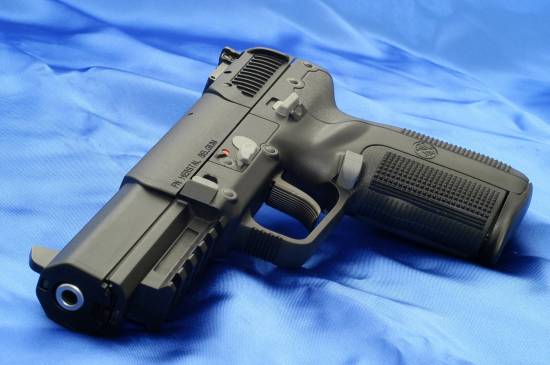 FN Five-seveN (front)