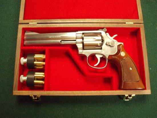 Smith & Wesson (in a box)