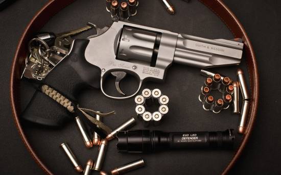 Smith & Wesson (Pro Series)