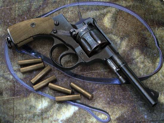 Револьвер «Советский» Наган