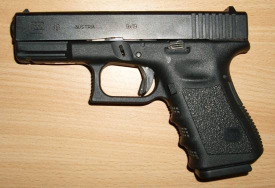 Glock 19 (9mm Luger)