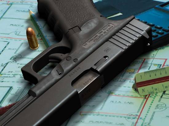 GLOCK 17 (the most reliable weapon)