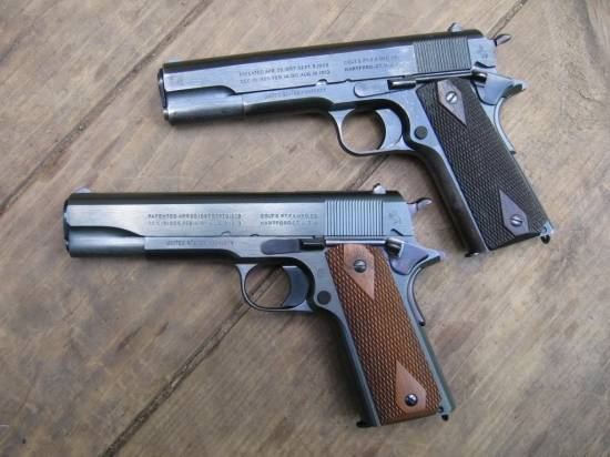 Colt M1911 (with different cheeks)