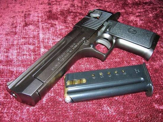 Desert Eagle (with detached magazine)
