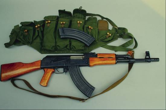 AKM (famous soviet weapons)