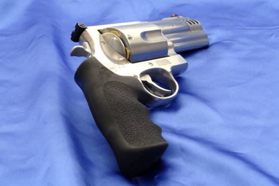 Smith & Wesson .500 Magnum (right-behind)