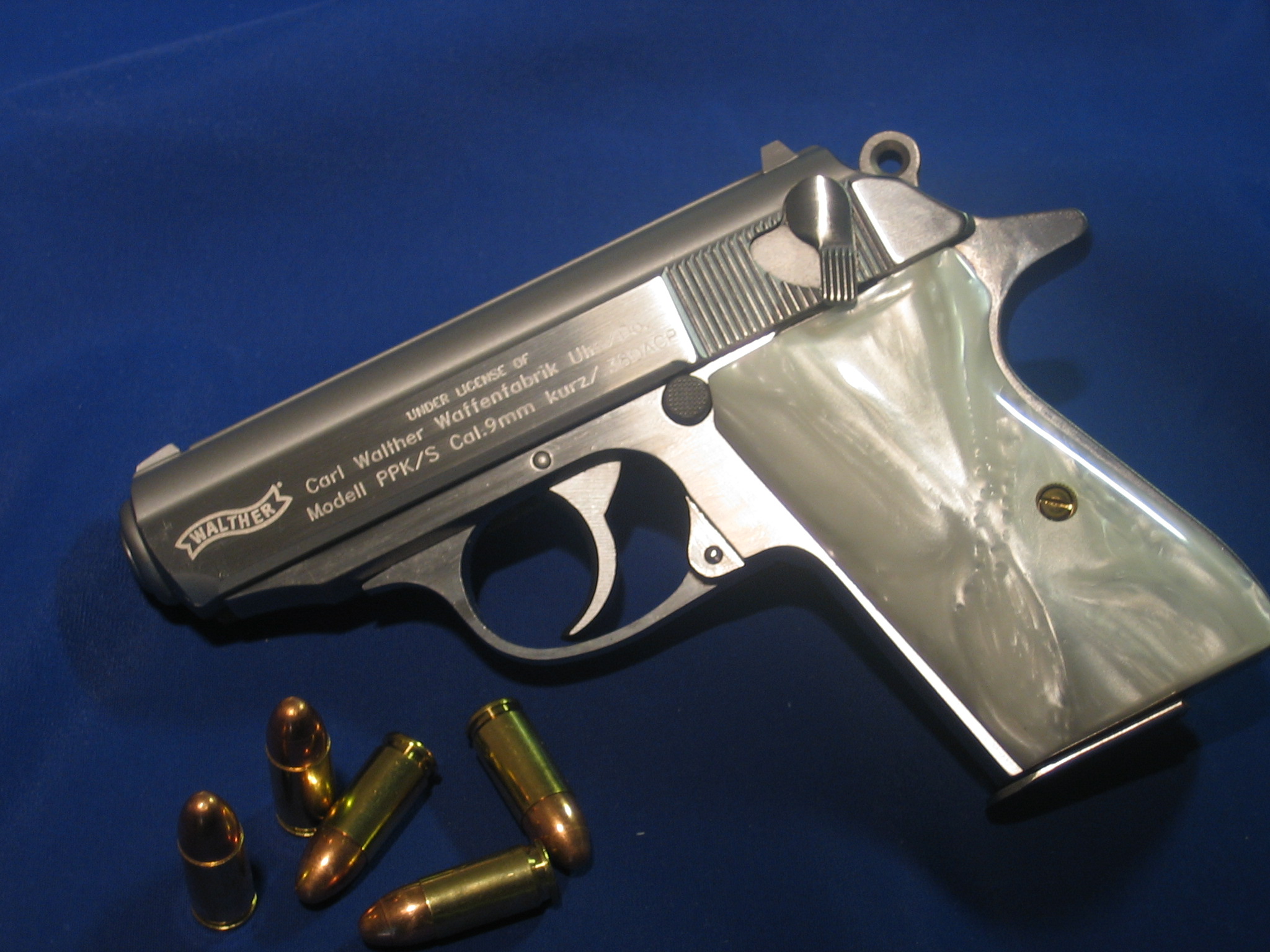 Walther PPK (chromium) .