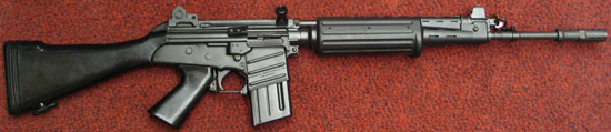 FN CAL с фиксированным прикладом