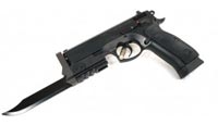 штык-нож на пистолете CZ-75