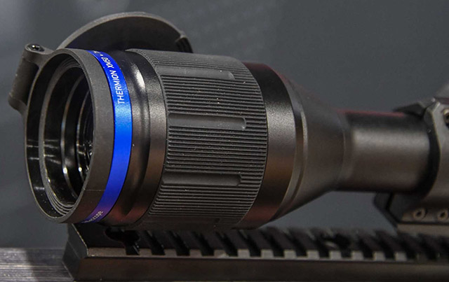 Линза объектива тепловизионного винтовочного прицела Thermion riflescope от Pulsar 