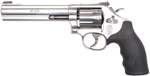 Револьвер Smith & Wesson Model 648 калибра .22 WMR изготовлен из нержавеющей стали