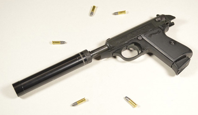 Глушитель CGS Hydra-AL на пистолете Walther 22