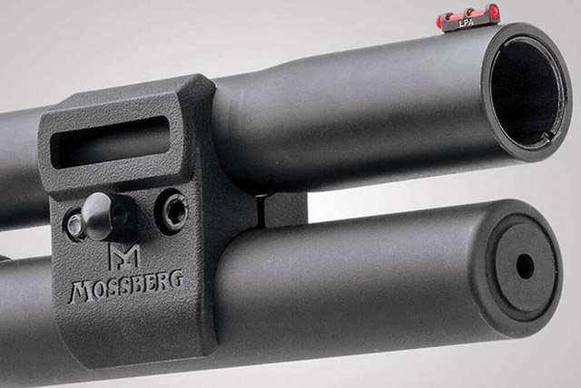 Предельно низкое положение коллиматора на ствольной коробке ружья 
Mossberg 940 Pro Tactical Shield RMS делает оружие компактнее, а 
прицеливание удобнее
