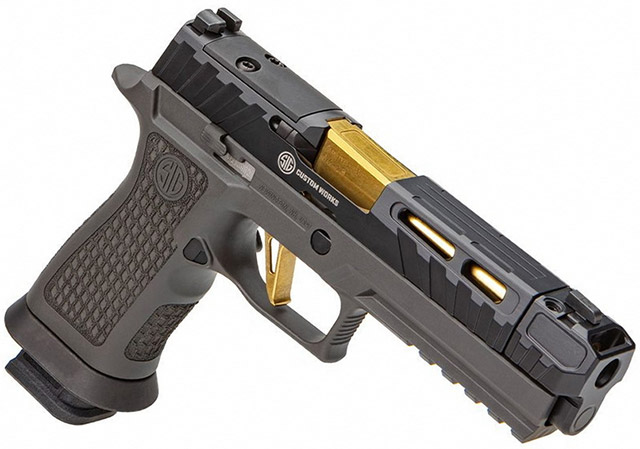 Модель P320 Spectre Comp продолжает серию пистолетов с компенсатором от SIG Custom Works