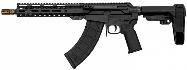 С завода Wolfpack Armory WP47 поставляется с пистолетной рукояткой 
Magpul MOE K2+ и комплектуется одним магазином Magpul PMAG 7,62×39