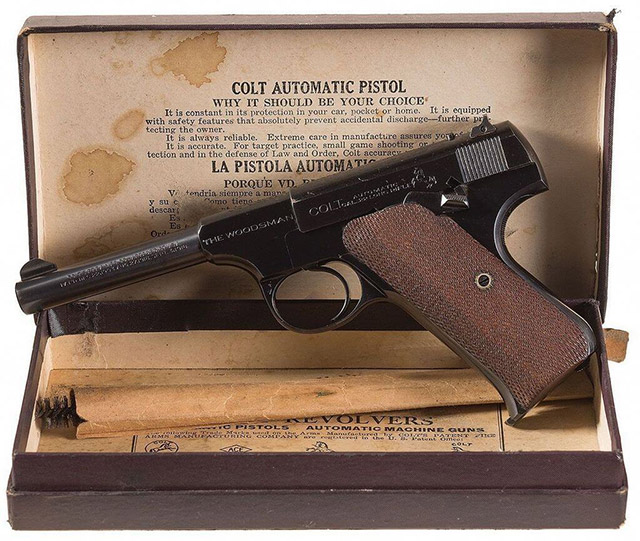 Малокалиберный Colt Woodsman, послуживший основой для SG22, фирма Colt сняла с производства в 1977 году