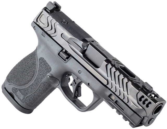 Компактный пистолет 
Smith & Wesson M&P9 M2.0 Compact Carry Comp. Пистолет оснащен 
оптикой, а конструкция ClearSight Cut отводит газы от оптики