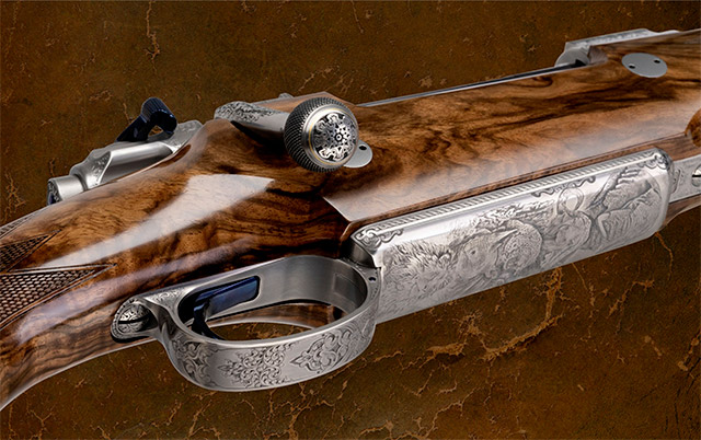 На пластине магазина Mauser 98 Magnum Big Five изображены слон, капский буйвол, леопард, носорог и лев