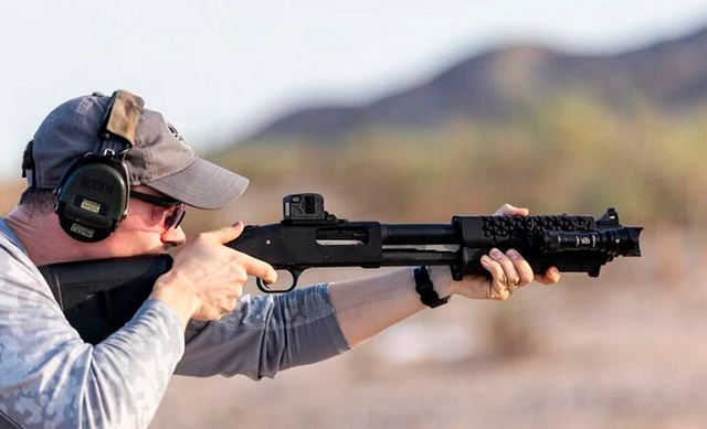 Mossberg 590