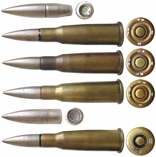 8x50R Lebel с обыкновенными оболочечными пулями SFM Mle 1917 (снизу) и Mle 1932N (сверху)