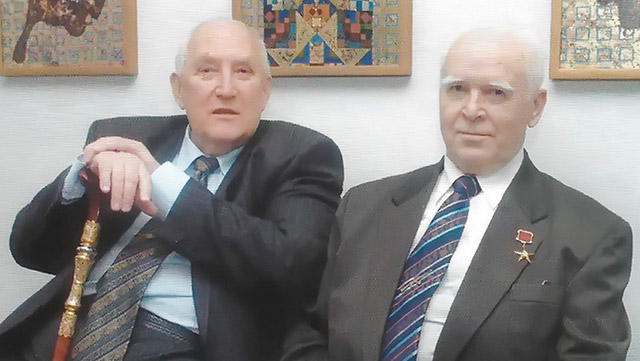 В.П. Грязев (справа) и А.Г. Шипунов, 2006 год