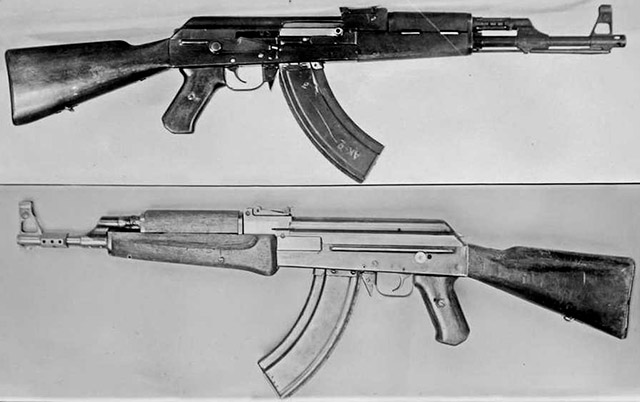 Автомат АК-47 №1 до (вверху) и после (внизу) изменений