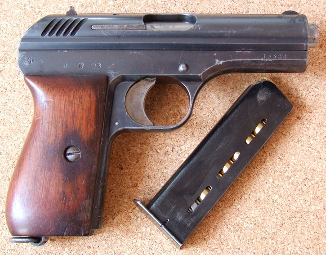 Vz.24 был весьма компактным пистолетом
