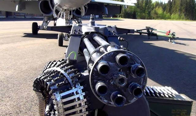 20-мм автоматическая пушка M61А1 Vulcan из состава вооружения истребителя Hornet F18