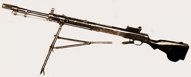 Ручной пулемёт Дегтярёва с одним из вариантов глушителя «Брамит»