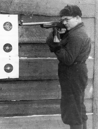 1954 год, на соревнованиях по стрельбе