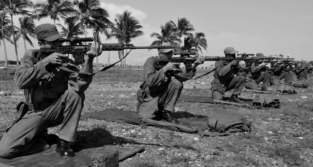 Кубинские снайперы с винтовками СВД