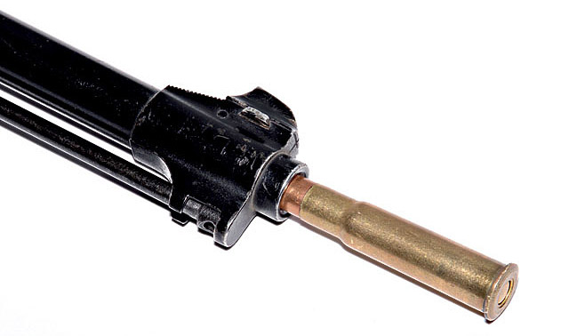 Один из экспресс-способов определения износа ствола — это помещение в него настрелянной пули (можно просто патрона