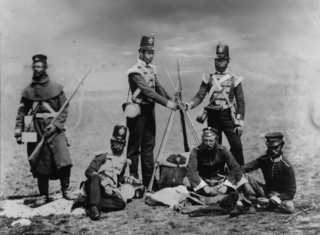 Британские солдаты во время Крымской войны — фотография Роджера Фэнтона