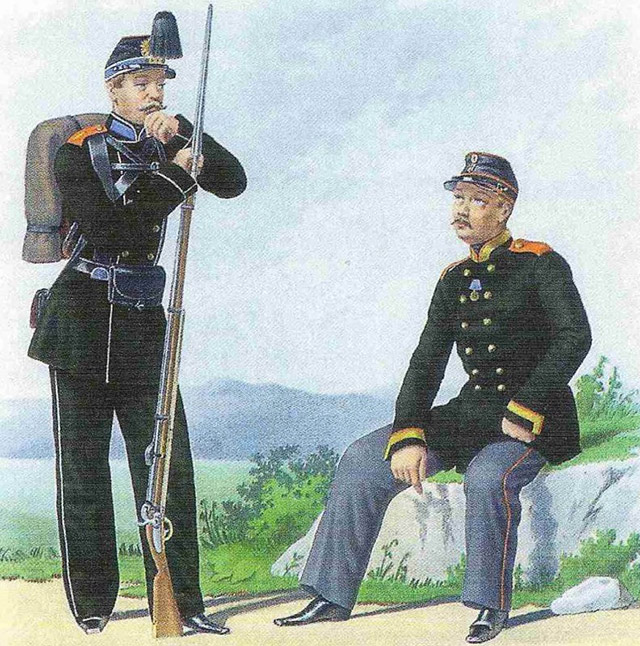 Рядовой Софийского пехотного полка и писарь Дивизионных штабов. У рядового — винтовка образца 1856 г.