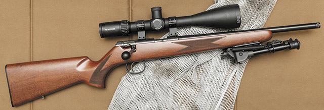 Условно охотничья винтовка Anschutz 1416 D калибра .22 LR с условно охотничьим же оптическим прицелом Nightforce SHV 5-20×56